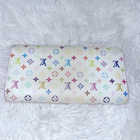 Auth. Louis Vuitton Multicolor Sarah Wallet - Picture 3 of 17